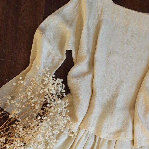 Vintage 1960s Blouse and Skirt, Ivory Silk Separates, Square Neckline 3/4 Sleeve - Picture 10 of 10